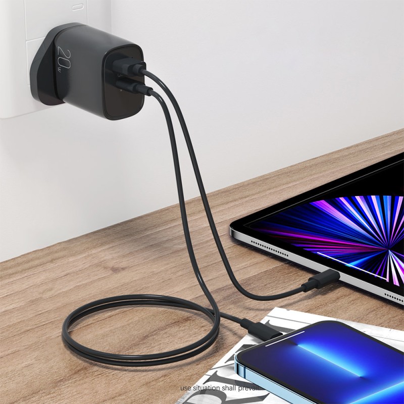 Joyroom fast UK wall charger USB Type C / USB 20W PD QC3.0 black (L-QP2011) + USB Type C - Lightning cable 1m (S-M006)